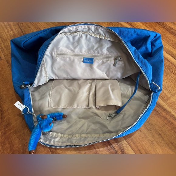 COPY - Kipling Blue Duffel Bag with adjustable strap.  
Like *NEW* excellent co… - Picture 4 of 7